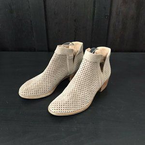 Lucky Brand Braylie Lazer Cut Tan Suede Leather Women's Boots Booties Size 8